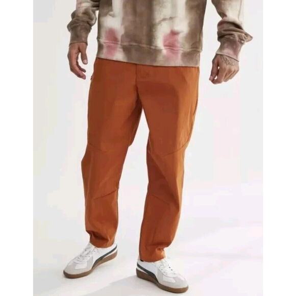 Standard Cloth Urban Outfitters Mens Small Nylon Tech Pant Cargo Orange Pockets - Picture 1 of 12
